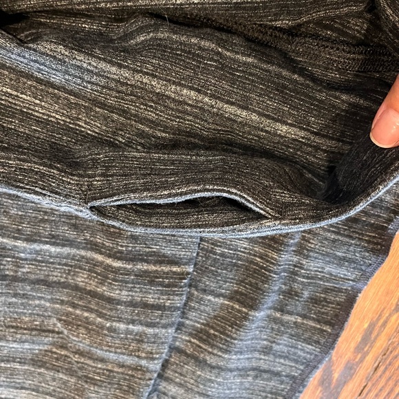 MATERNITY CROPPED LEGGINGS - Picture 4 of 6